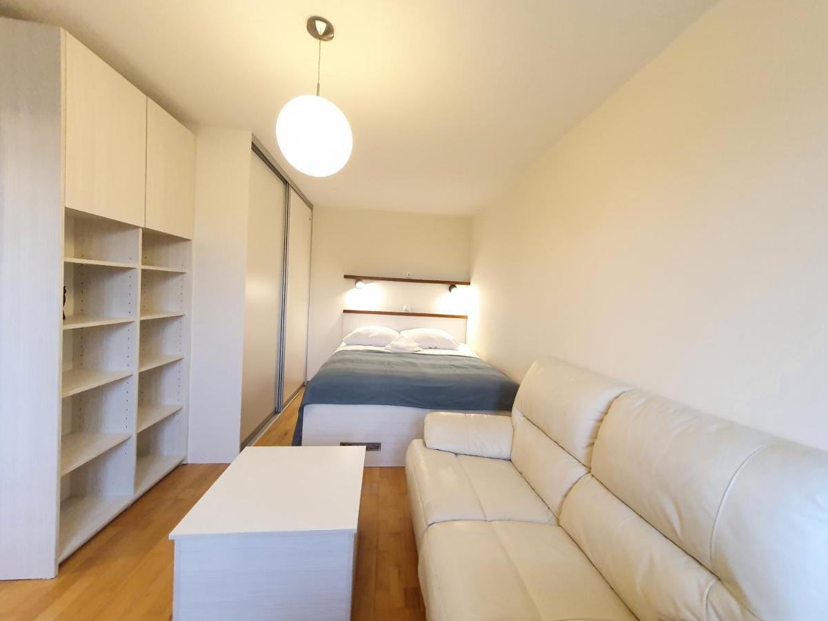 Studio Apartment Matic Tour As By Ljubljanica River ลูบลิยานา ภายนอก รูปภาพ